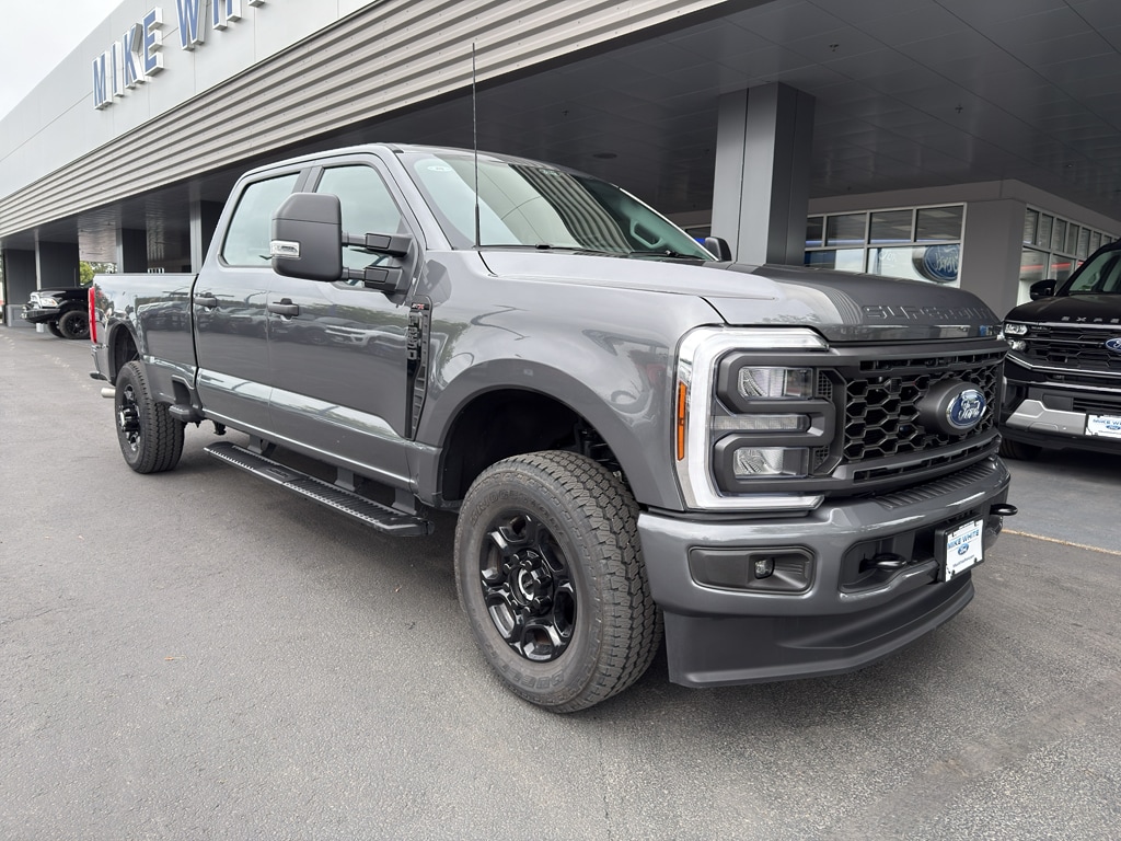 New 2026 Ford F-250 XL Truck Crew Cab