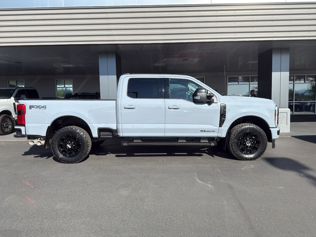 Used 2025 Ford F-350 Lariat Super Duty Crew Cab