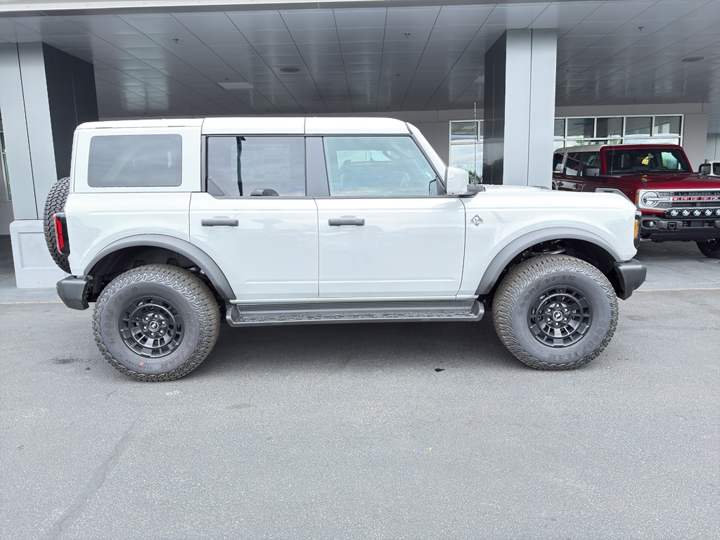 New 2026 Ford Bronco Outer Banks SUV
