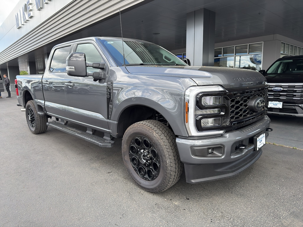 2026 Ford F-350 Lariat 4x4 Crew Cab 6-3/4' Box SRW's photo
