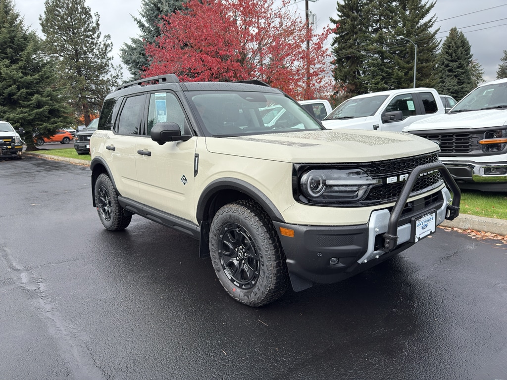 2025 Ford Bronco Sport Outer Banks's photo
