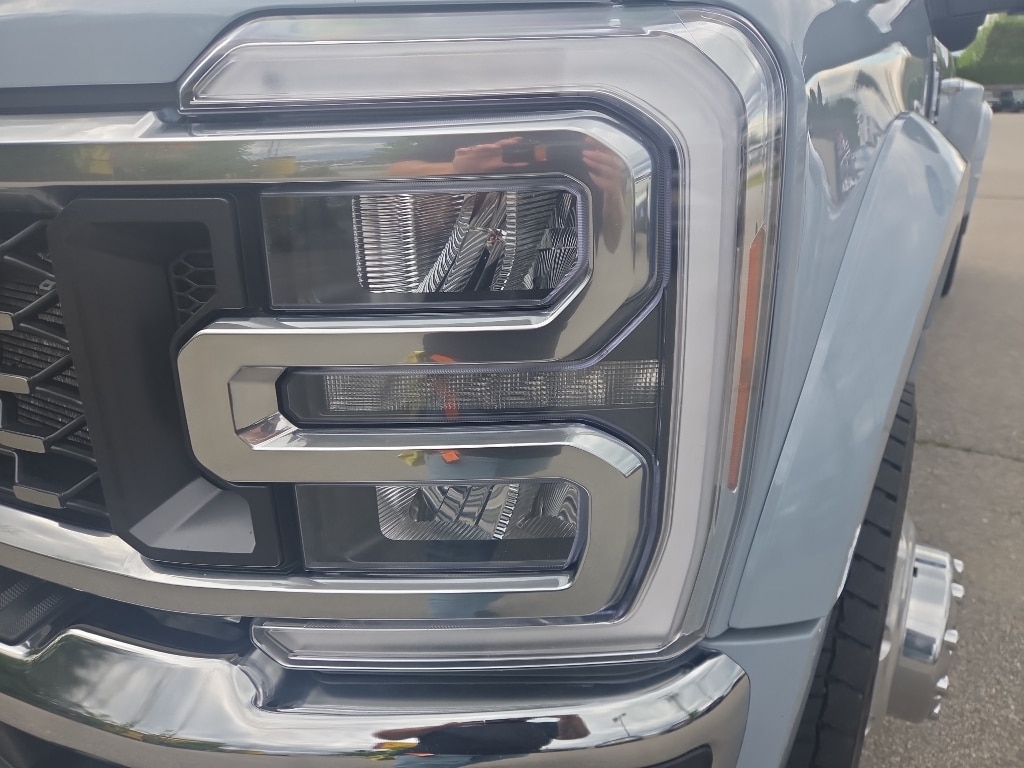 Certified 2025 Ford Superduty Incomplete King Ranch DRW CREW CAB LONG BED TRUCK