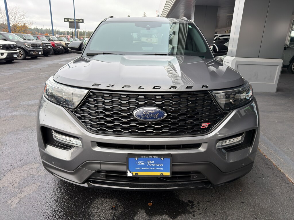 2021 Ford Explorer ST photo 2