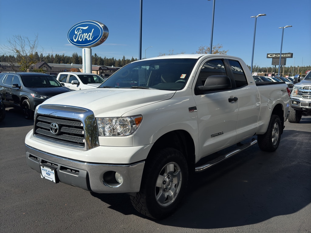 Used 2007 Toyota Tundra SR5 with VIN 5TFBV54117X011701 for sale in Ponderay, ID