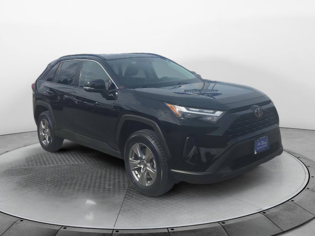 2024 Toyota RAV4 XLE AWD's photo