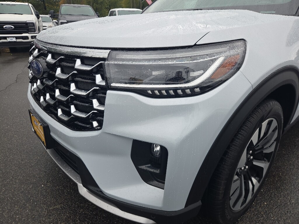 Used 2025 Ford Explorer Platinum SUV
