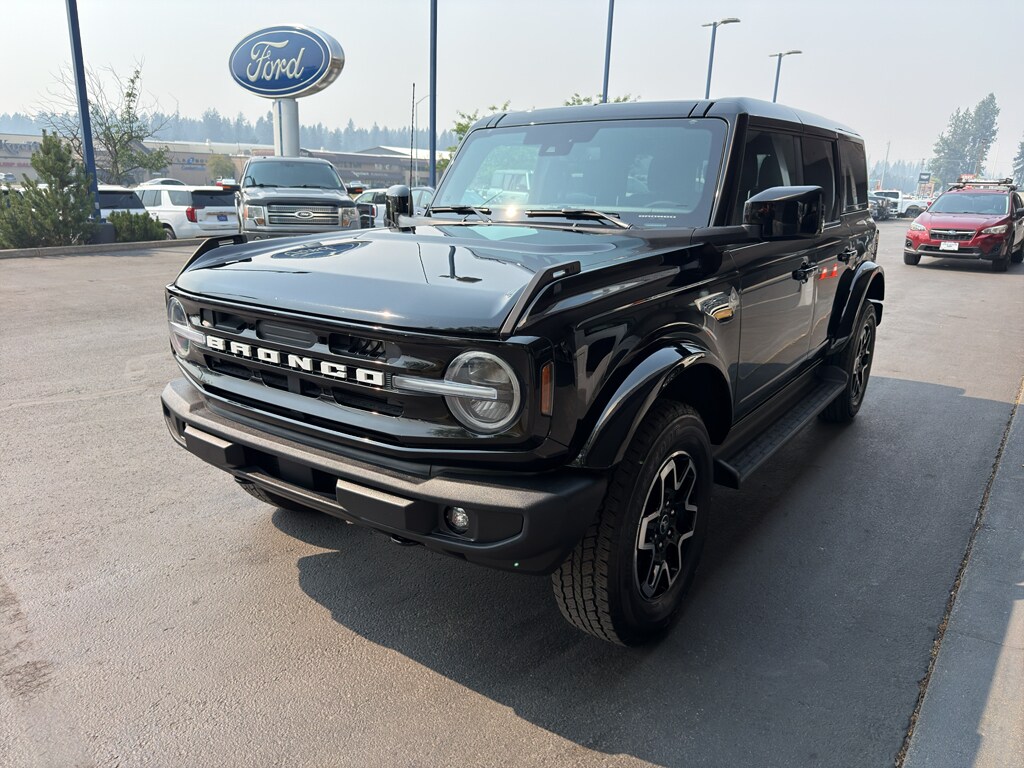 Used 2025 Ford Bronco Outer Banks SUV