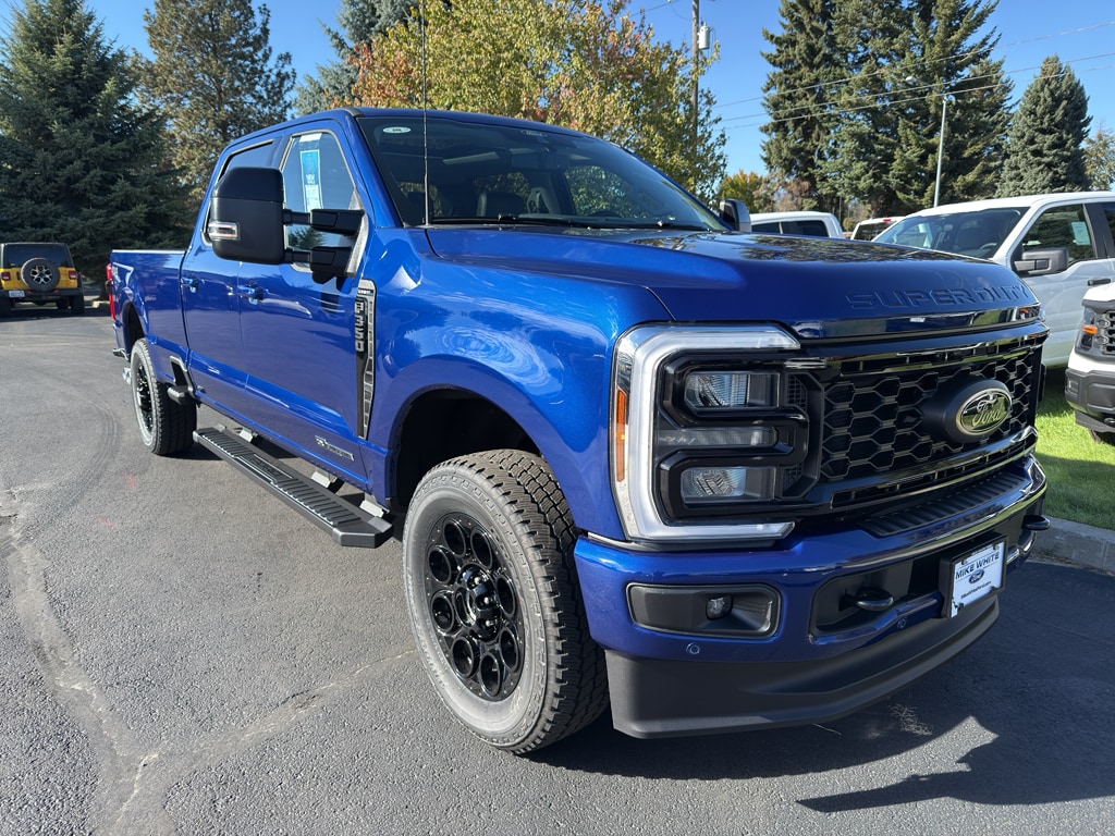 2026 Ford F-350 Super Duty Lariat's photo