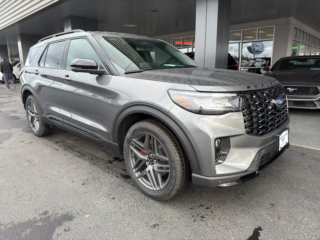 2026 Ford Explorer ST's photo