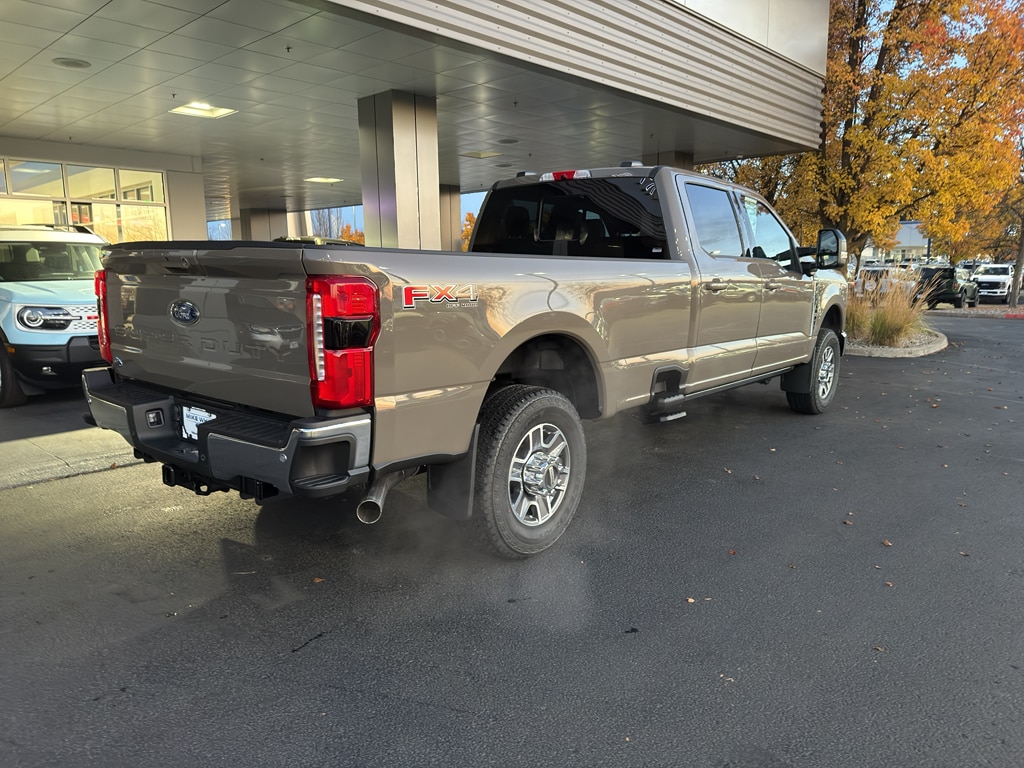 New 2026 Ford F-350 Lariat Truck Crew Cab