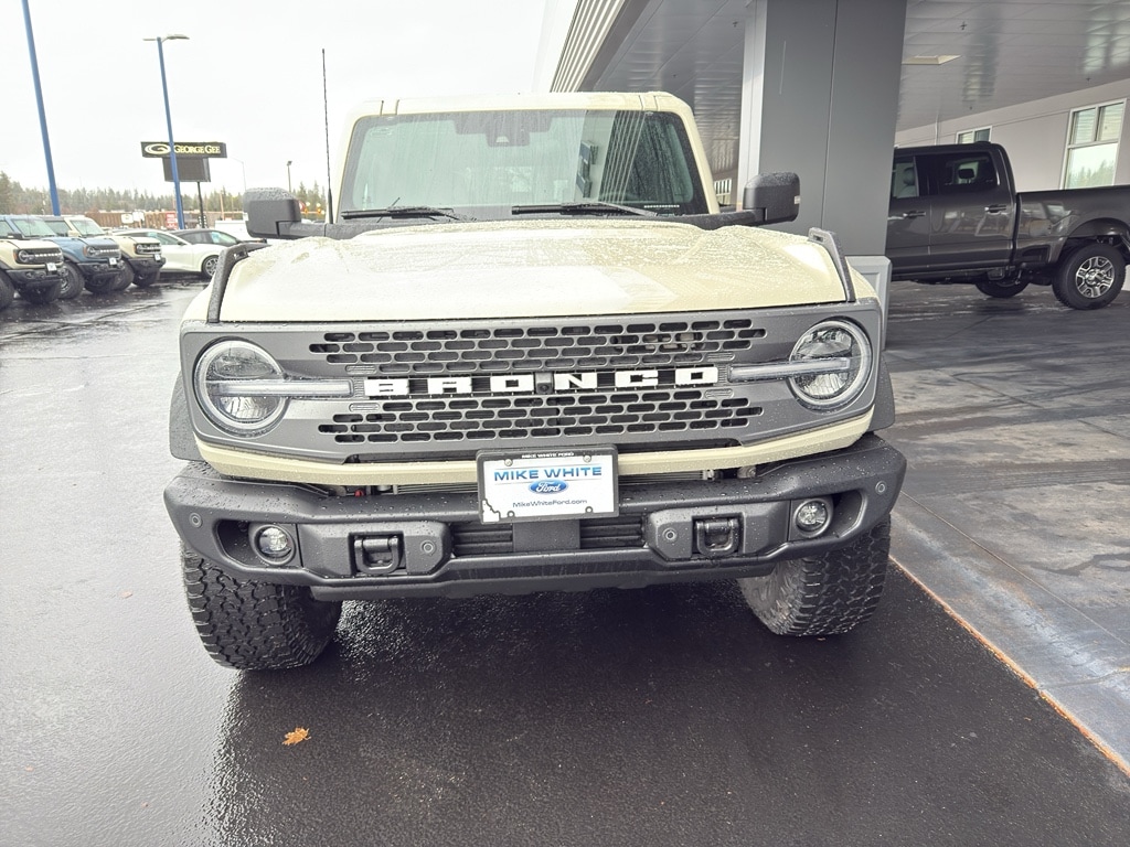 New 2025 Ford Bronco Badlands SUV