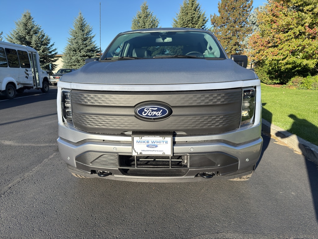 New 2025 Ford F-150 Lightning Flash TRUCK