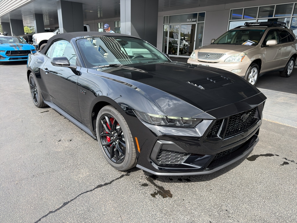 2026 Ford Mustang GT Premium Convertible's photo