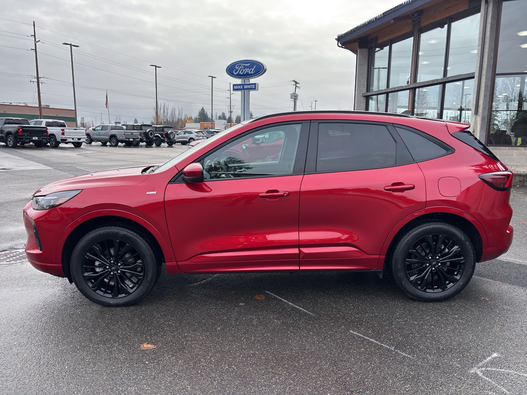 Used 2025 Ford Escape ST-Line Elite SUV