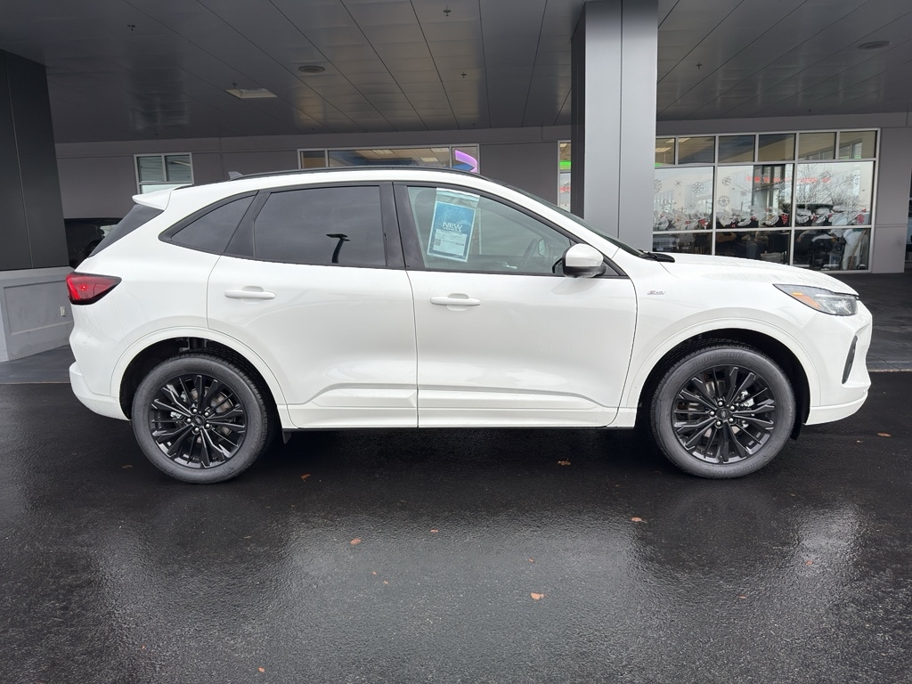 New 2026 Ford Escape ST-Line Elite SUV