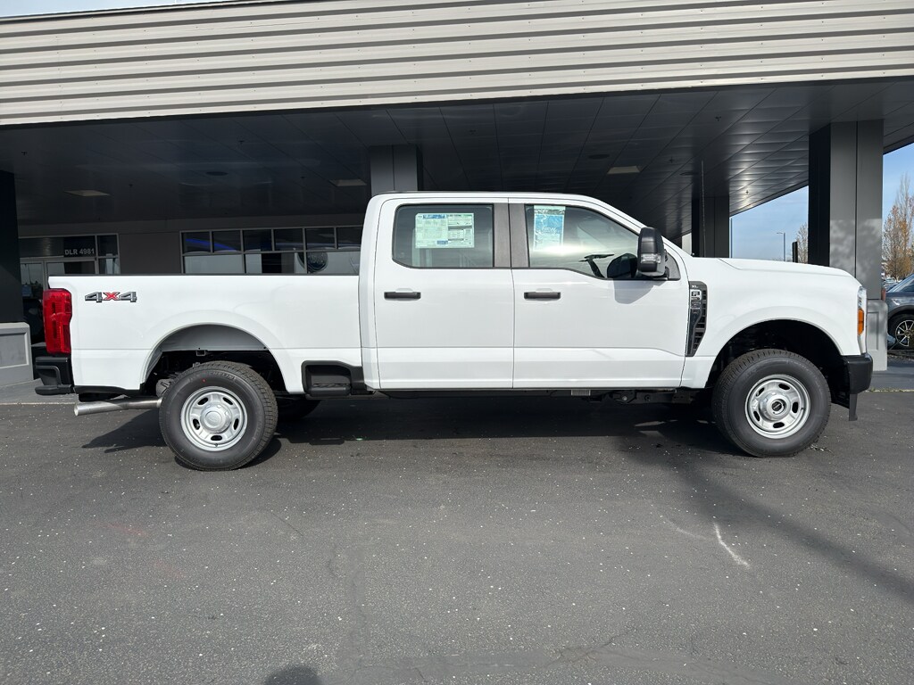 New 2026 Ford F-250 XL Truck Crew Cab