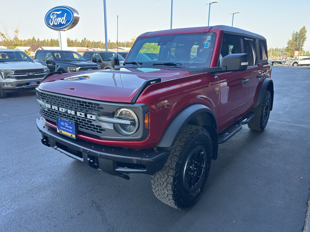 2021 Ford Bronco Badlands photo 2