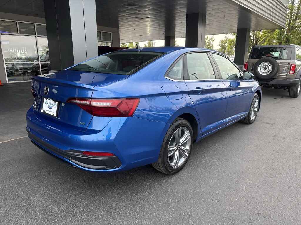 Used 2024 Volkswagen Jetta 1.5T SE Sedan