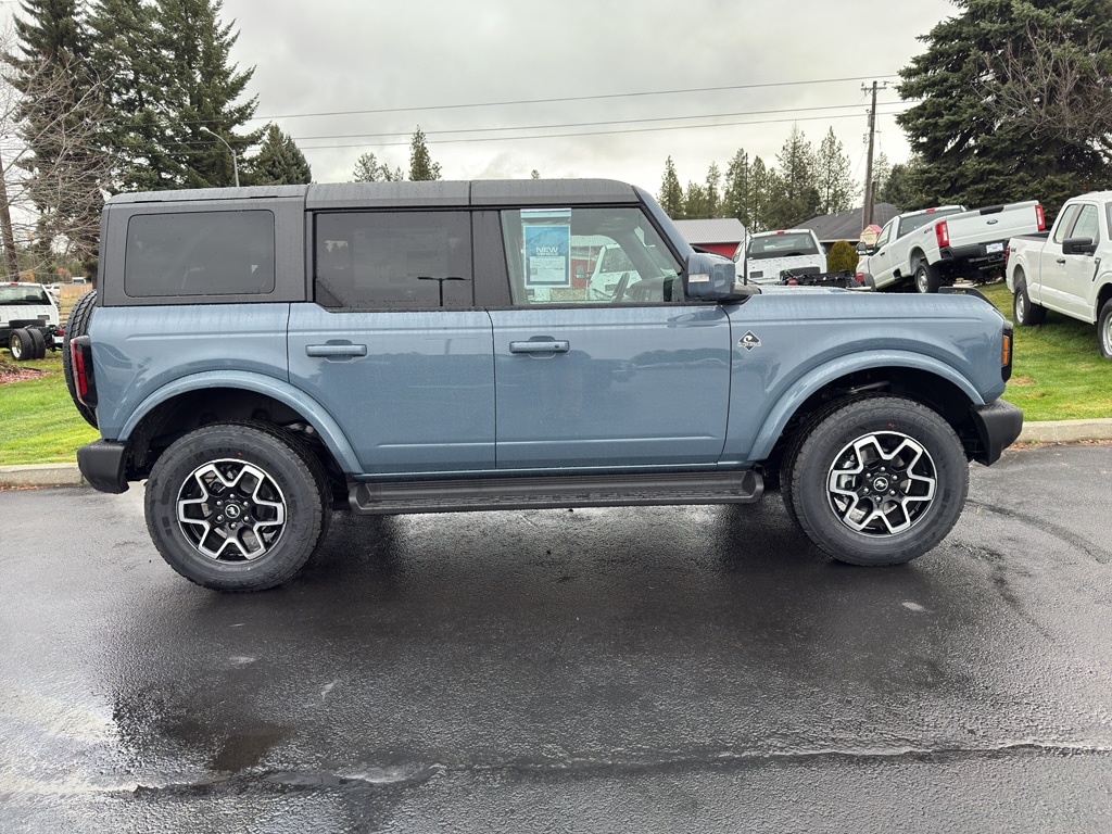 New 2025 Ford Bronco Outer Banks SUV
