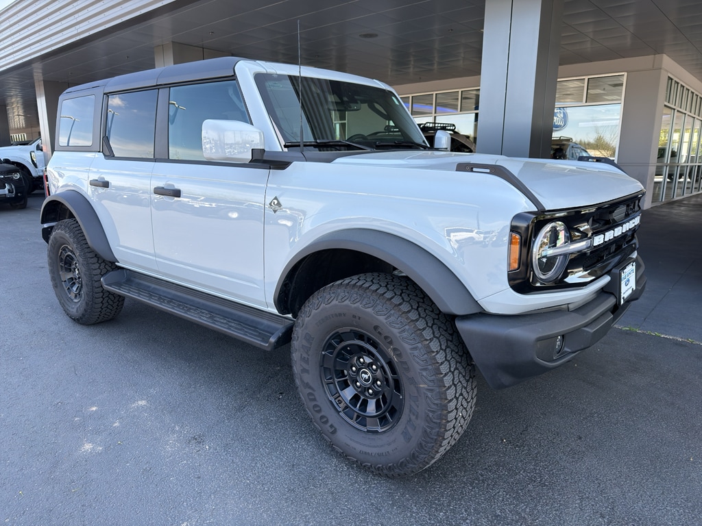 2026 Ford Bronco Outer Banks 4x4's photo
