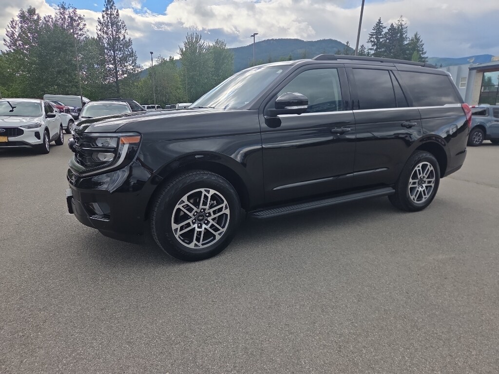 Used 2025 Ford Expedition Active SUV