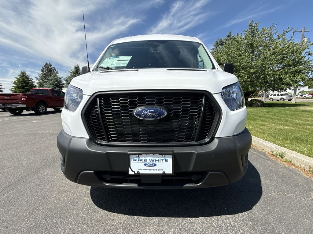 2025 Ford Transit photo 3