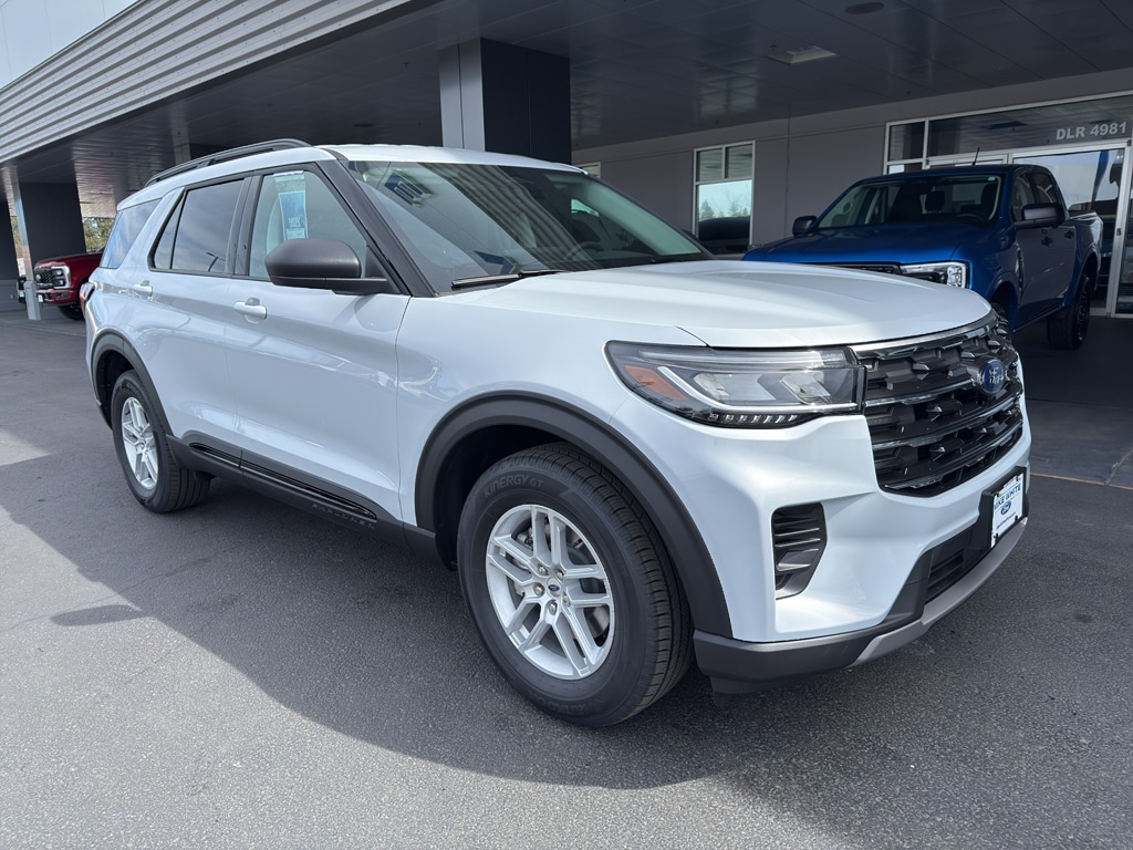 2026 Ford Explorer Active 4WD's photo