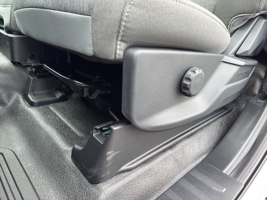 2025 Ford F-550 Super Duty Chassis Cab XL - Photo 16