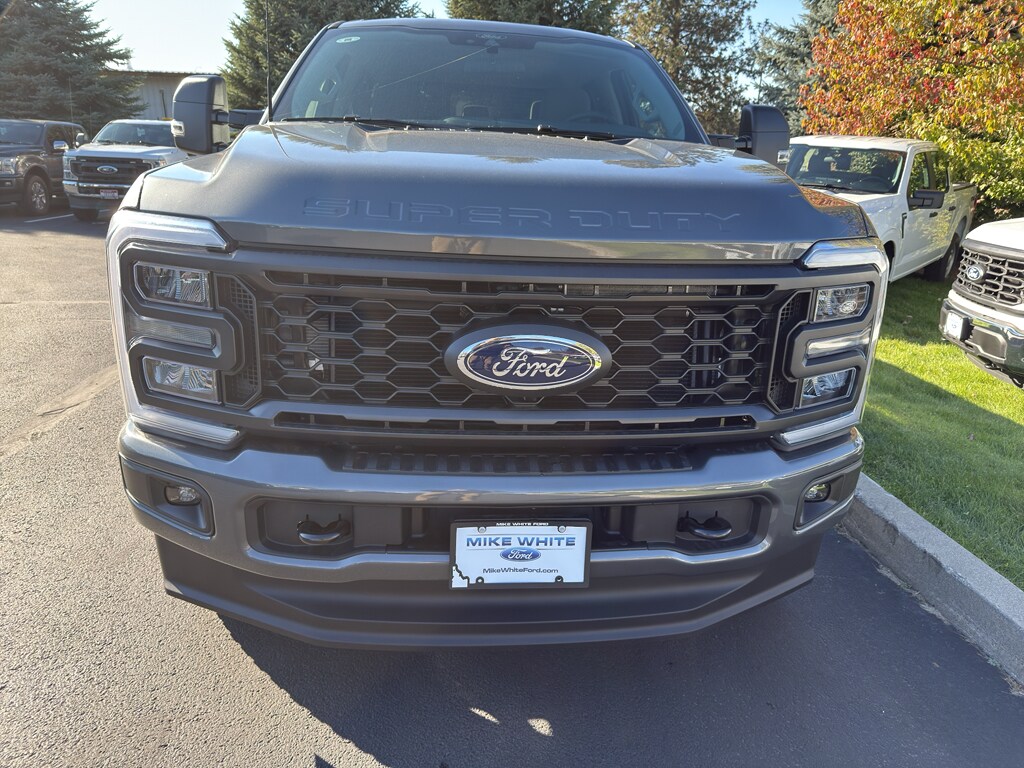 2026 Ford F-250 XL photo 2