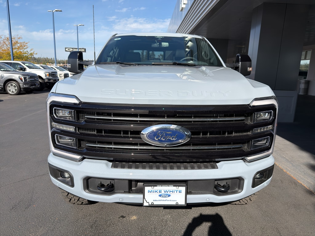 New 2026 Ford F-350 Platinum Truck Crew Cab