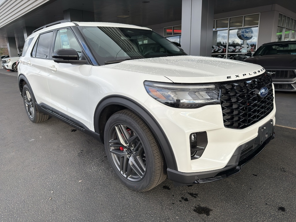 2026 Ford Explorer ST's photo