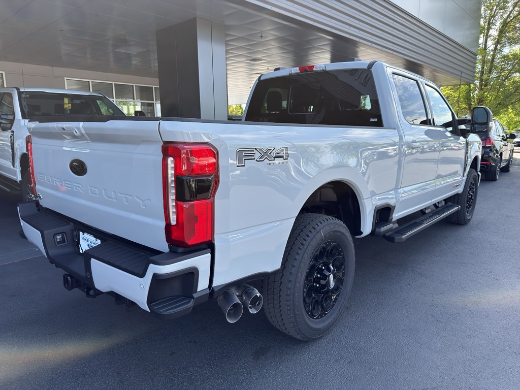 New 2026 Ford F-250 Lariat Truck Crew Cab