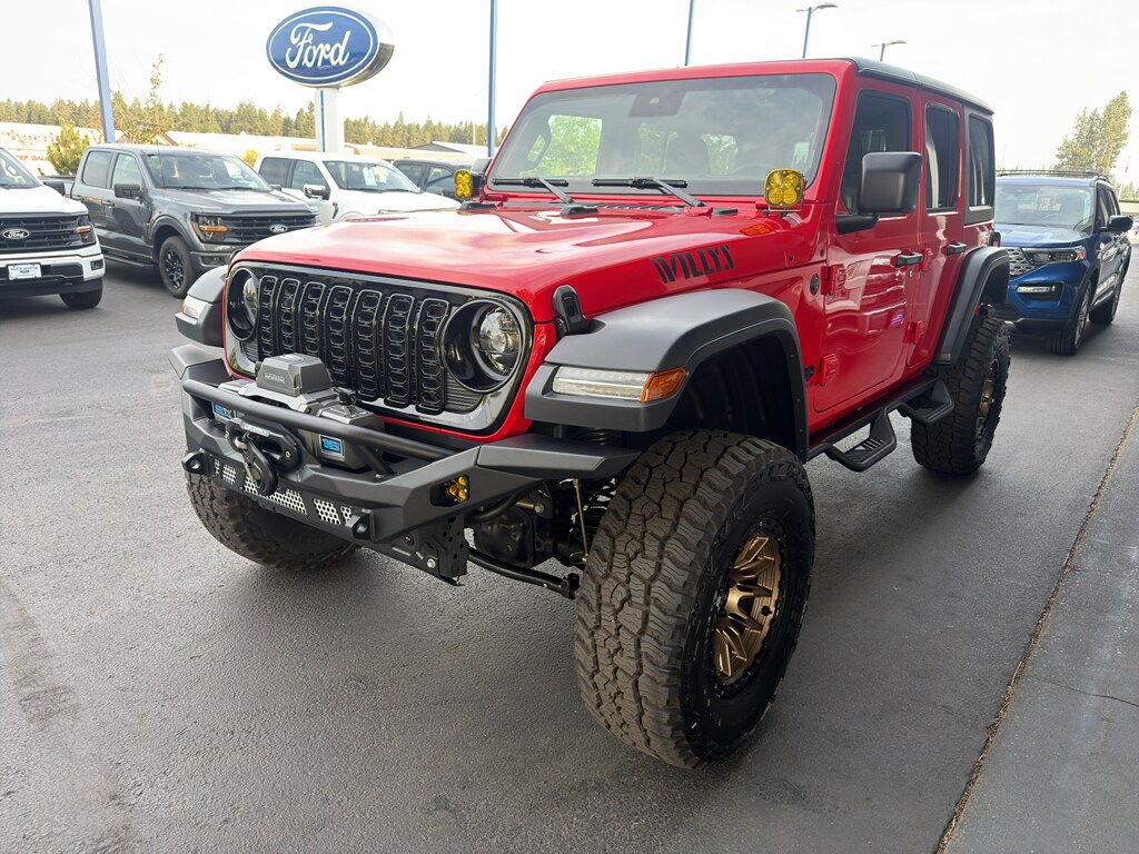 Used 2025 Jeep Wrangler