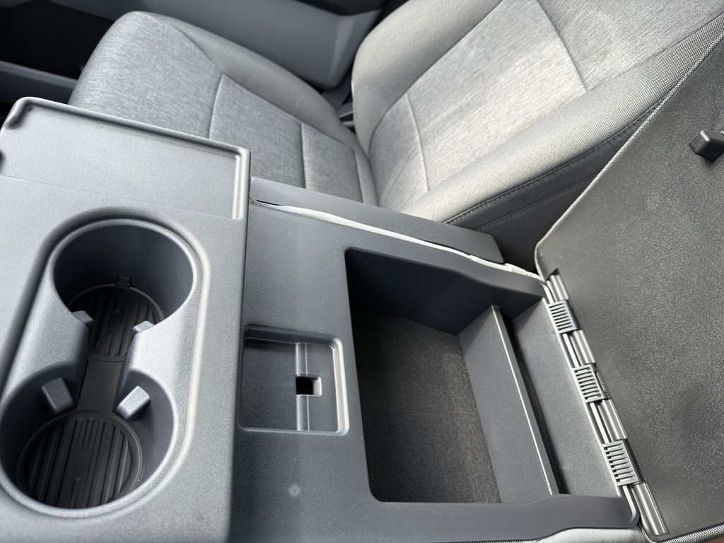 2025 Ford F-550 Super Duty Chassis Cab XL - Photo 30