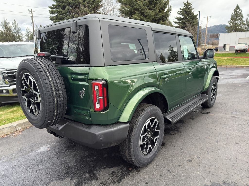 New 2025 Ford Bronco Outer Banks SUV