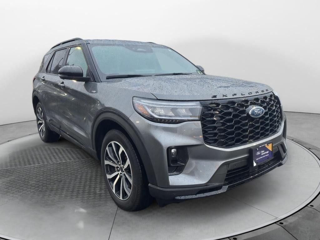 Used 2025 Ford Explorer ST-Line SUV