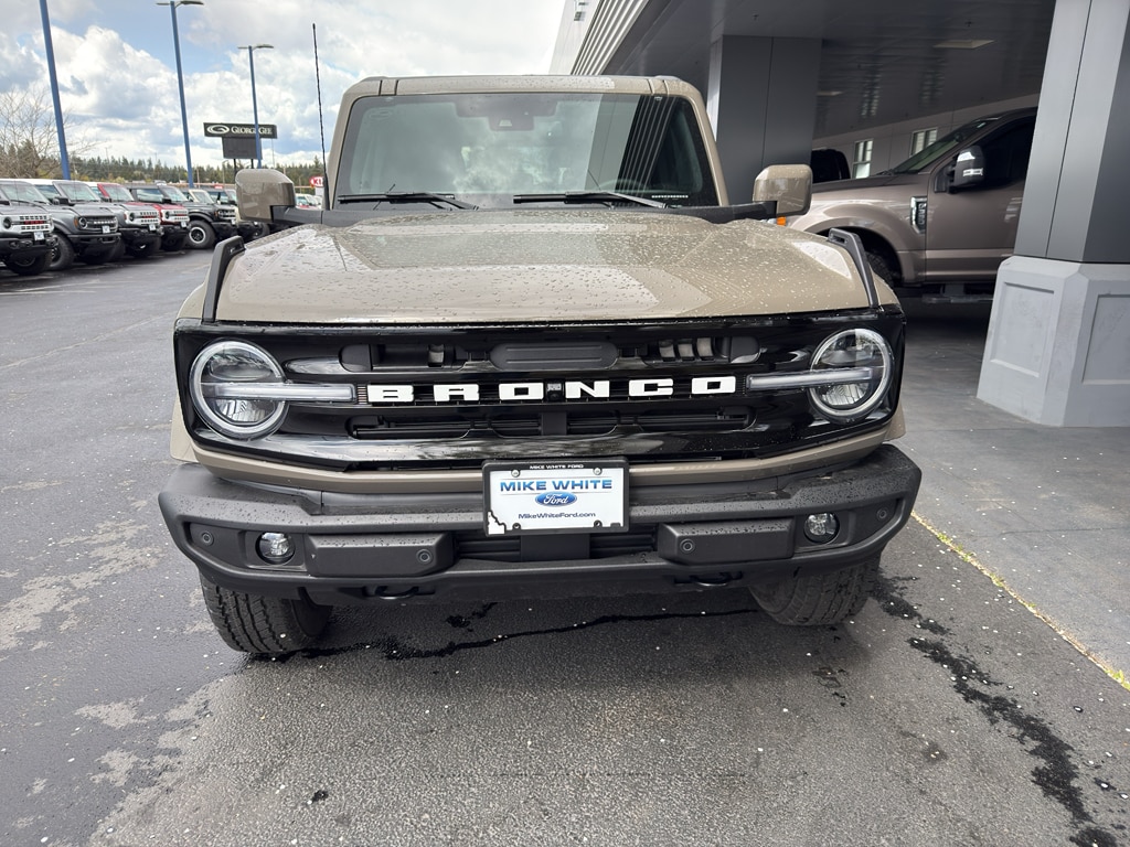 New 2026 Ford Bronco Outer Banks SUV