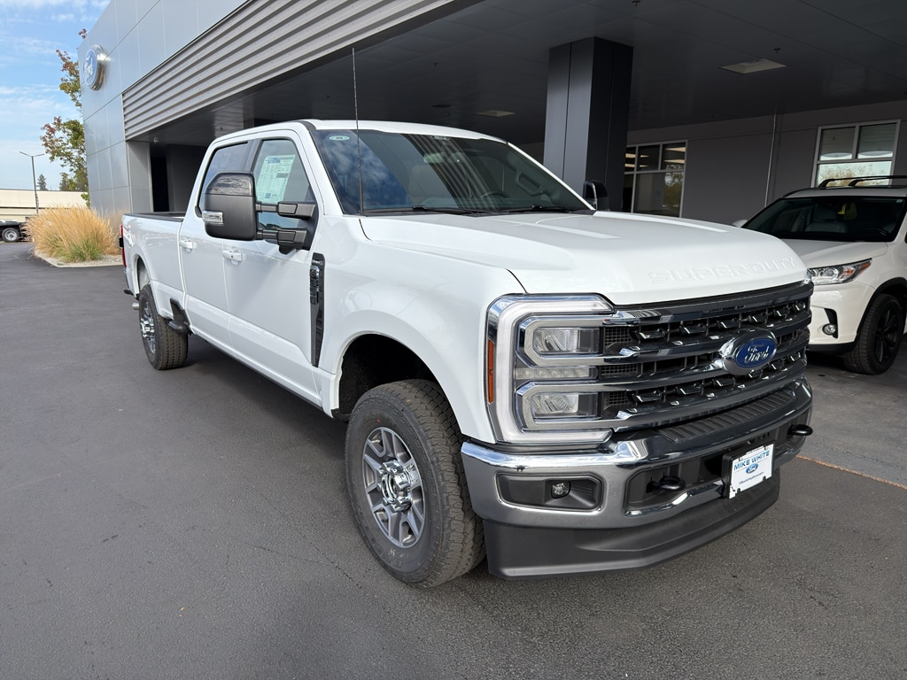 2026 Ford F-350 Super Duty Lariat's photo