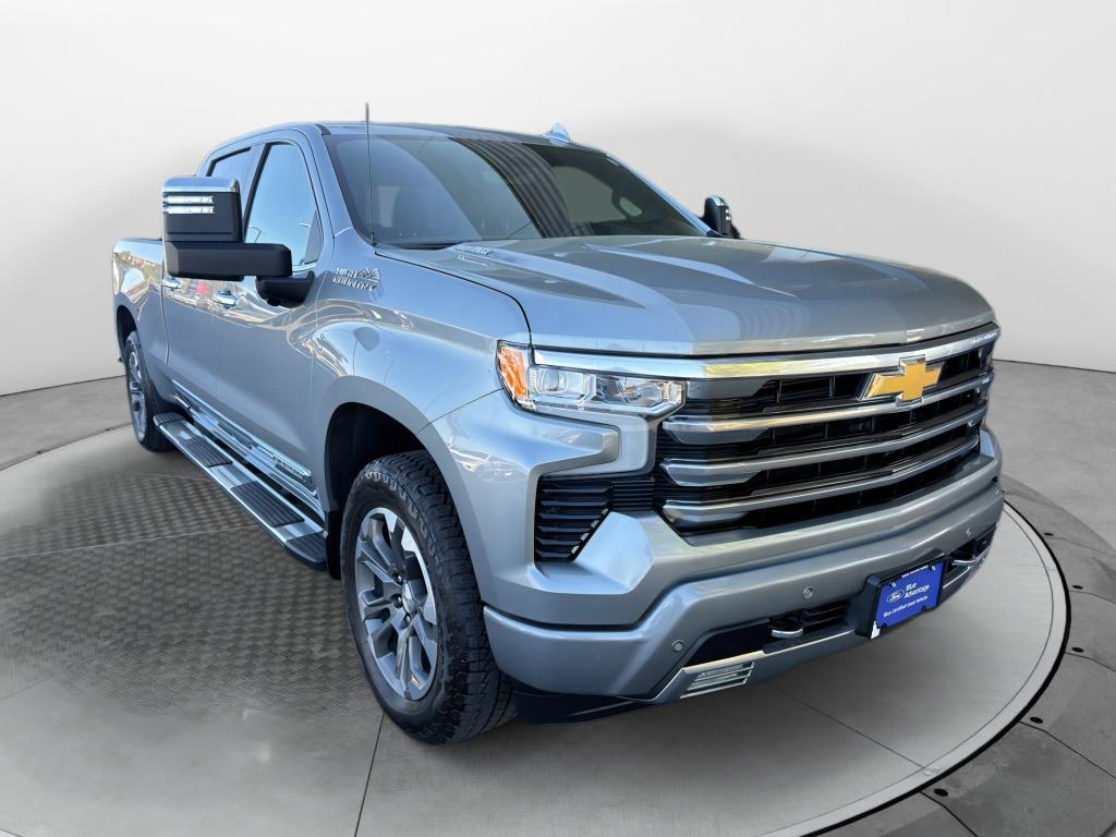 2025 Chevrolet Silverado 1500 High Country 4X4 Crew Cab Short Box's photo
