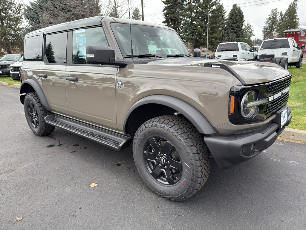 2025 Ford Bronco 4-Door Outer Banks's photo