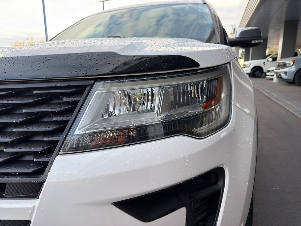 2018 Ford Explorer Platinum photo 4