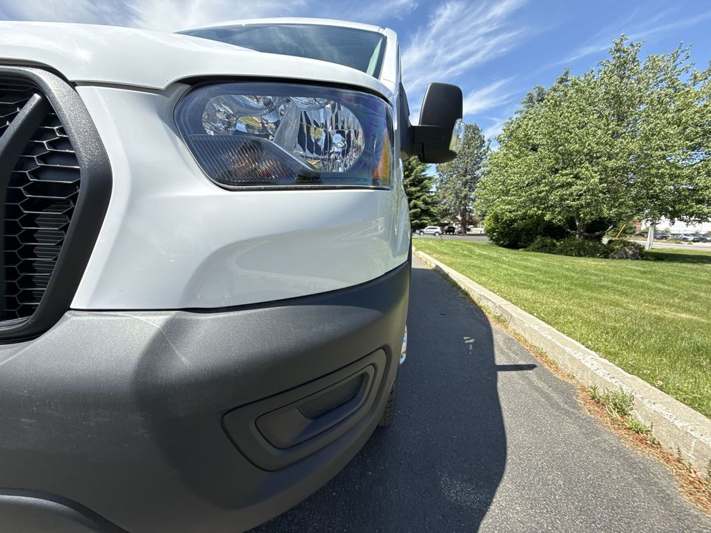2025 Ford Transit photo 4