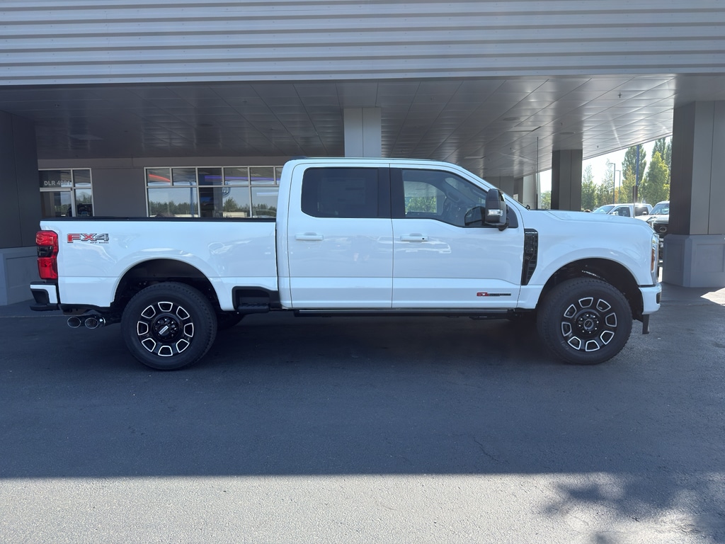 New 2026 Ford F-350 Platinum Truck Crew Cab
