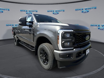 2025 Ford F-350 XL Truck Crew Cab