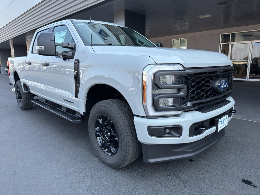 2026 Ford F-250 Super Duty XL's photo