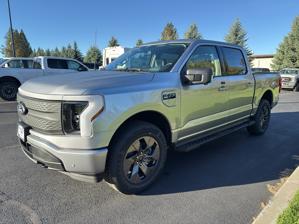 New 2025 Ford F-150 Lightning Flash TRUCK