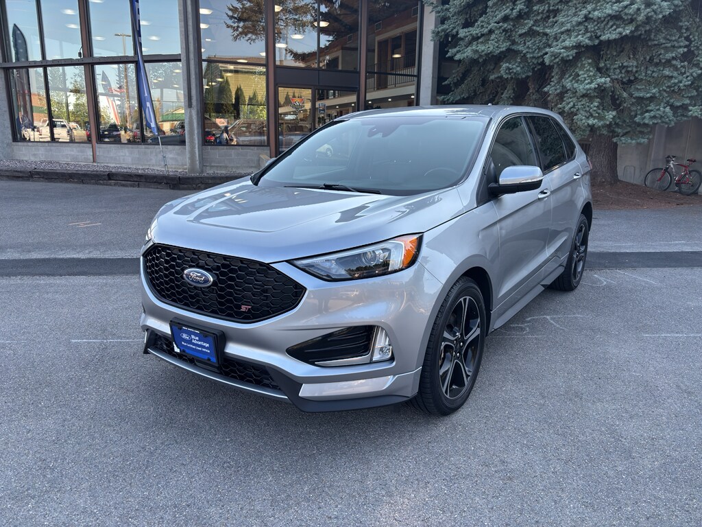 2020 Ford Edge ST photo 3