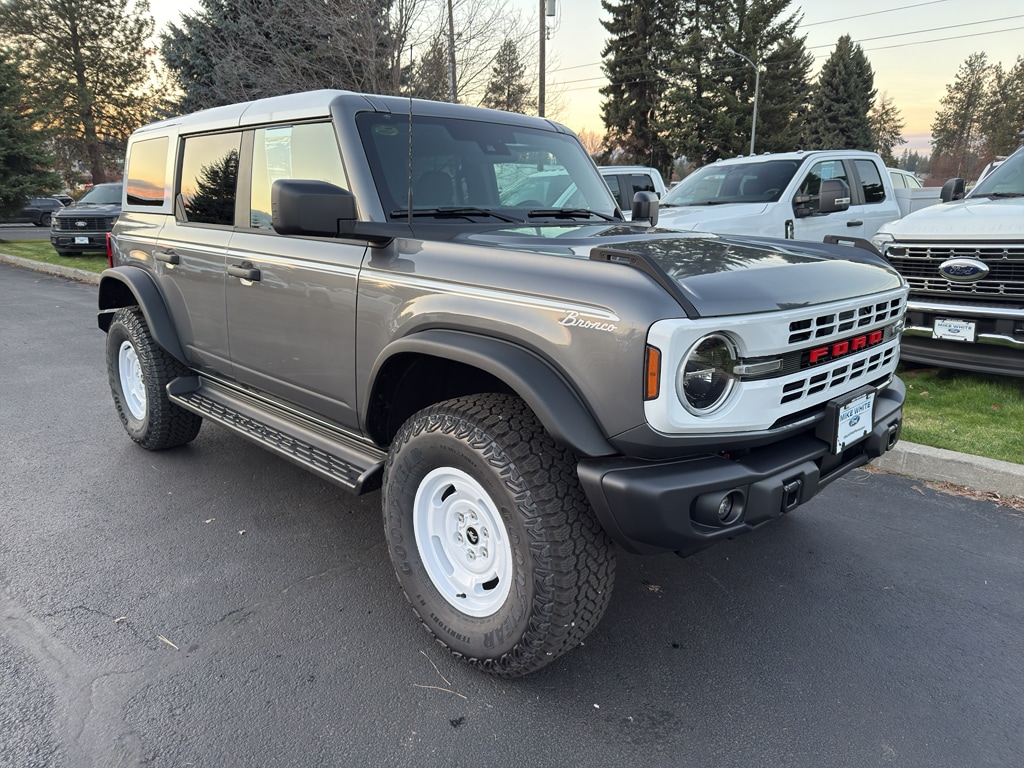 2025 Ford Bronco 4-Door Heritage Editon's photo