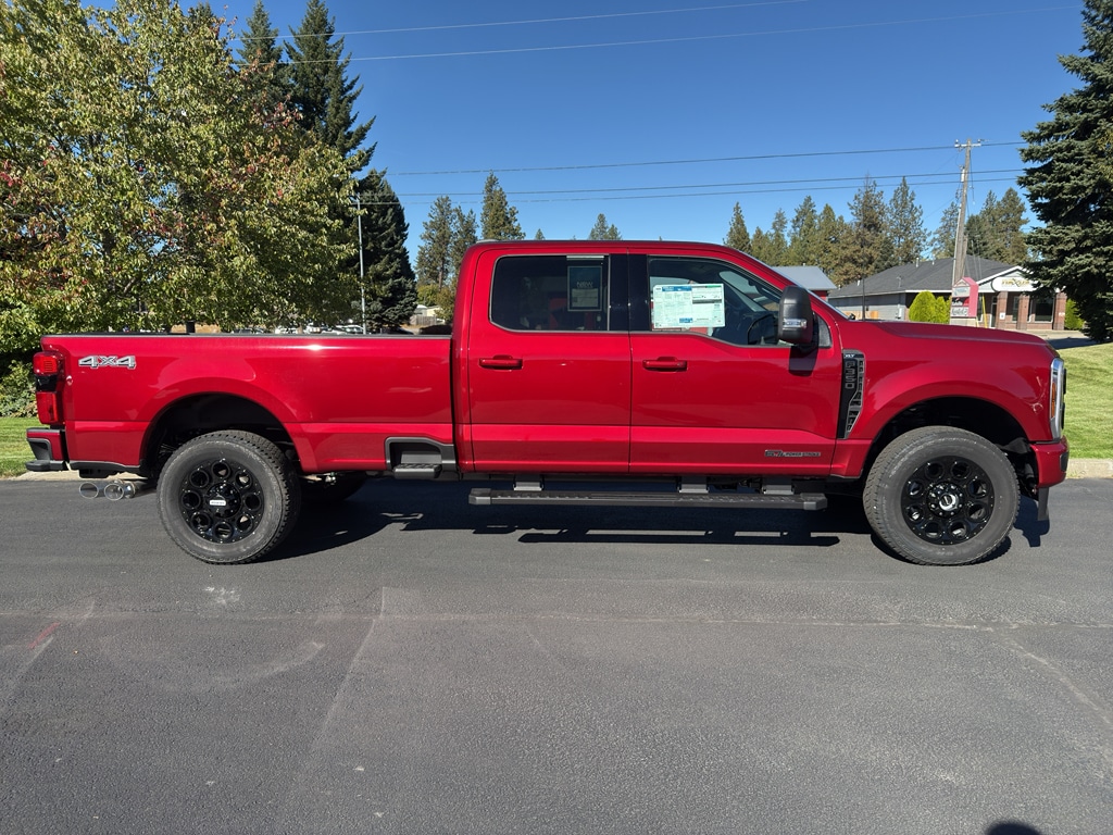 New 2026 Ford F-350 XLT Truck Crew Cab
