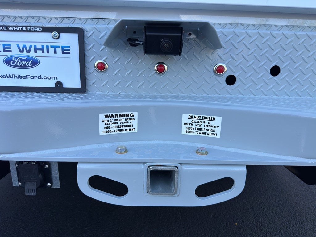 2025 Ford F-350 Super Duty Chassis Cab XL - Photo 14